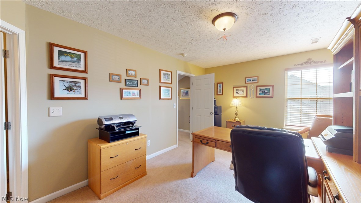 Creekside/Pleasant Lakes Condo - Residential
