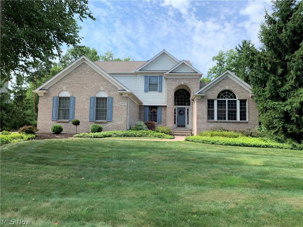 Mentor Schools Pulte Built  Almost 4,000 SF, Colo Offers First Fl Owners Suite W/9’ Walk-
In-Closet; Master Bath w/Dbl Sink, Shower &amp; Soaking Tub Large, 2 Story Foyer, (Newer
$2,000 Chandelier) HW Floors Opens To 2 Story Great Rm w/Wall of Windows & Gas
Fireplace * Solar Tinting on Kitchen, GR &amp; Mstr Bdrm Windows-2017  Formal Dining Rm
With 2 Column Entryway, Wainscoting, Butler Bar For Entertaining *Front LR Or Office
w/Vaulted Ceiling  Huge Bright & Airy Kitchen w/Garden Window; Recessed Lighting; All
Appl’s (Dble Oven,) Pantry; Wood Floor; Bar-Top Seating Island PLUS Fireplace In Dining
Area &amp; Dble Sliding Doors Leading to Decks  1st Fl Laundry Dual, Open Staircase From GR
Or Kitchen To 4 More Bdrms Up (One w/o A Closet,) Full Finished Basement Offers Huge
Media/Rec Rm With Partial Kitchen; Wine Closet; Craft/Art OR Bdrm w/Built-In Cabinets &amp;
Closet; Play Rm w/Salon Sink; Storage Rm w/Built-in Shelves; Workshop/Gym/Exercise Rm
w/Rubber floor; Another Full