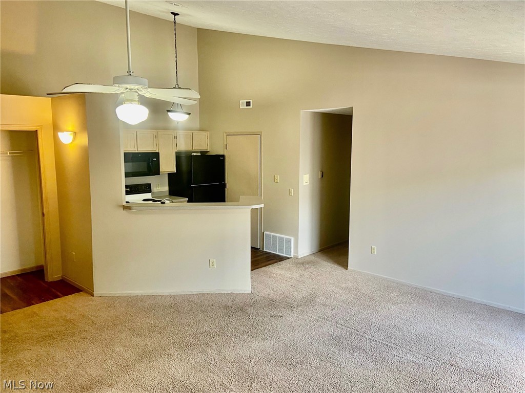 Brookledge Commons Condos - Residential Lease
