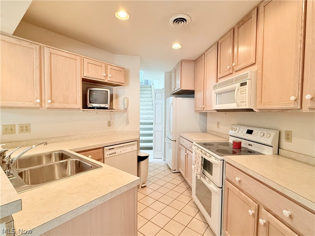 Summit At St Andrews Condo - Residential