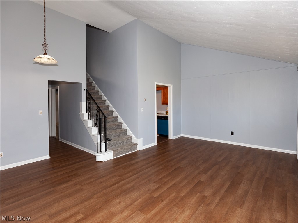 Countryclub Condo - Residential