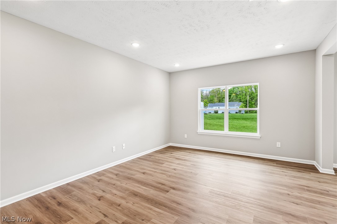 Summit at Forest Lakes - Residential Lease
