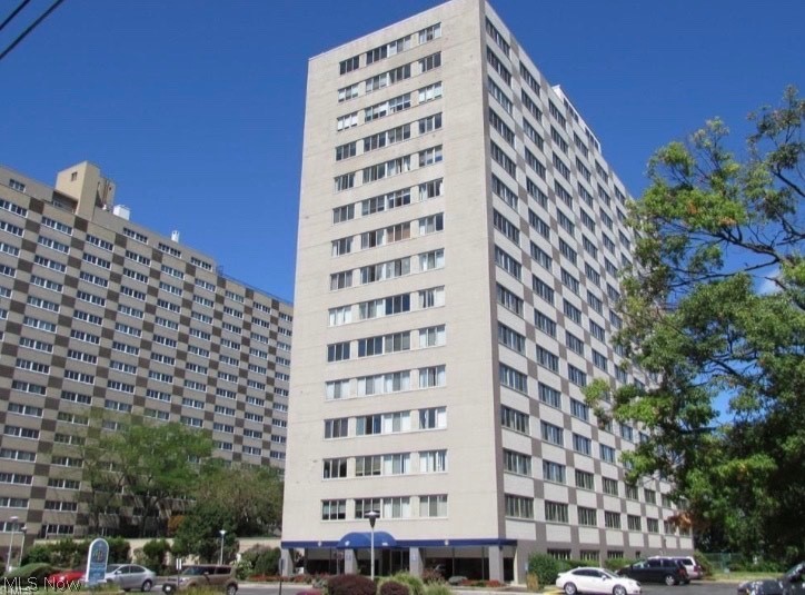 Marine Towers East Condo - Residential