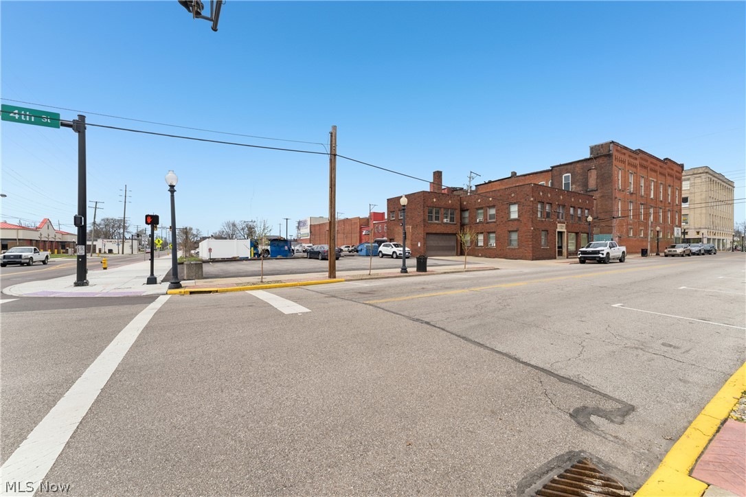 Barberton - Residential Income