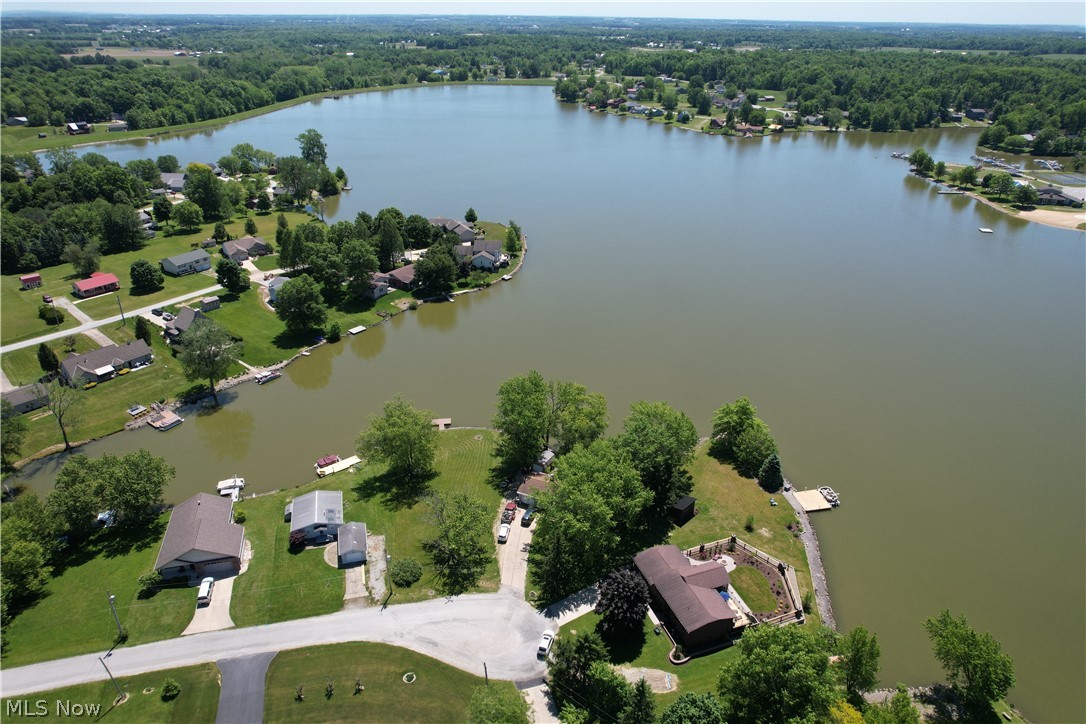 Cinnamon Lake - Residential