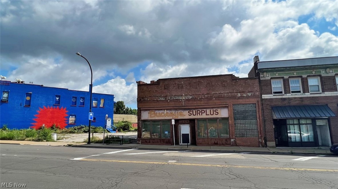 Akron - Commercial Sale