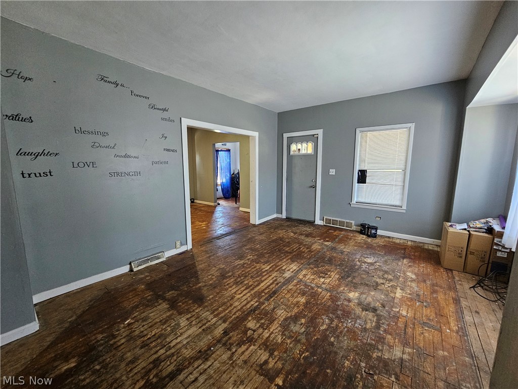 Clemont Realty Cos St Clair - Residential