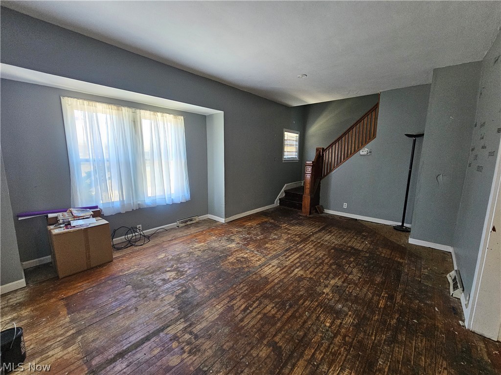 Clemont Realty Cos St Clair - Residential