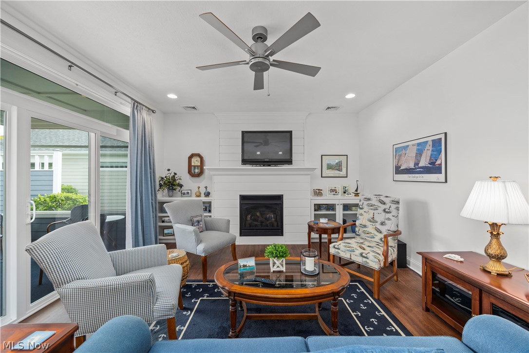 Un 8 Fairway Estates Catawba Isla - Residential