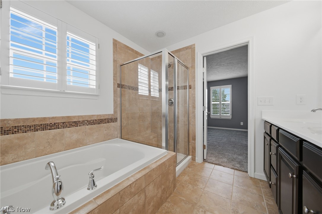 Villas/Bertram Ph 1 Condo - Residential
