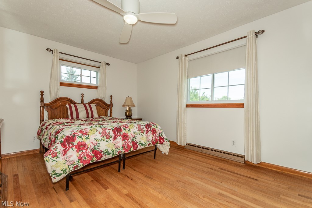 Hildreth Realtys Restful Acre - Residential