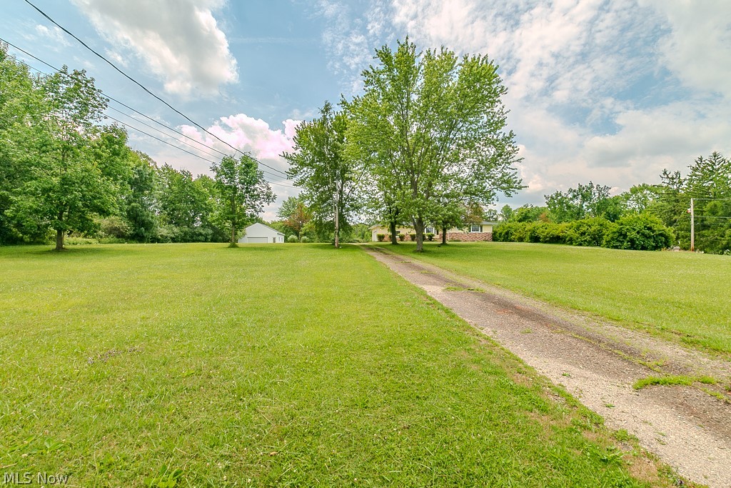 Hildreth Realtys Restful Acre - Residential