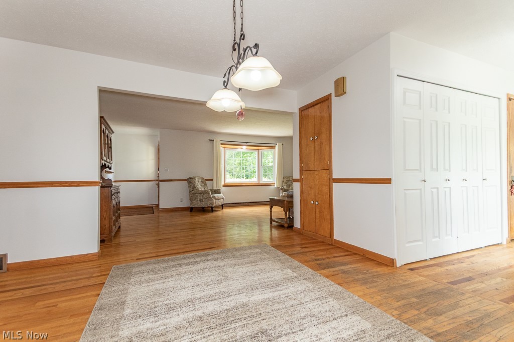 Hildreth Realtys Restful Acre - Residential