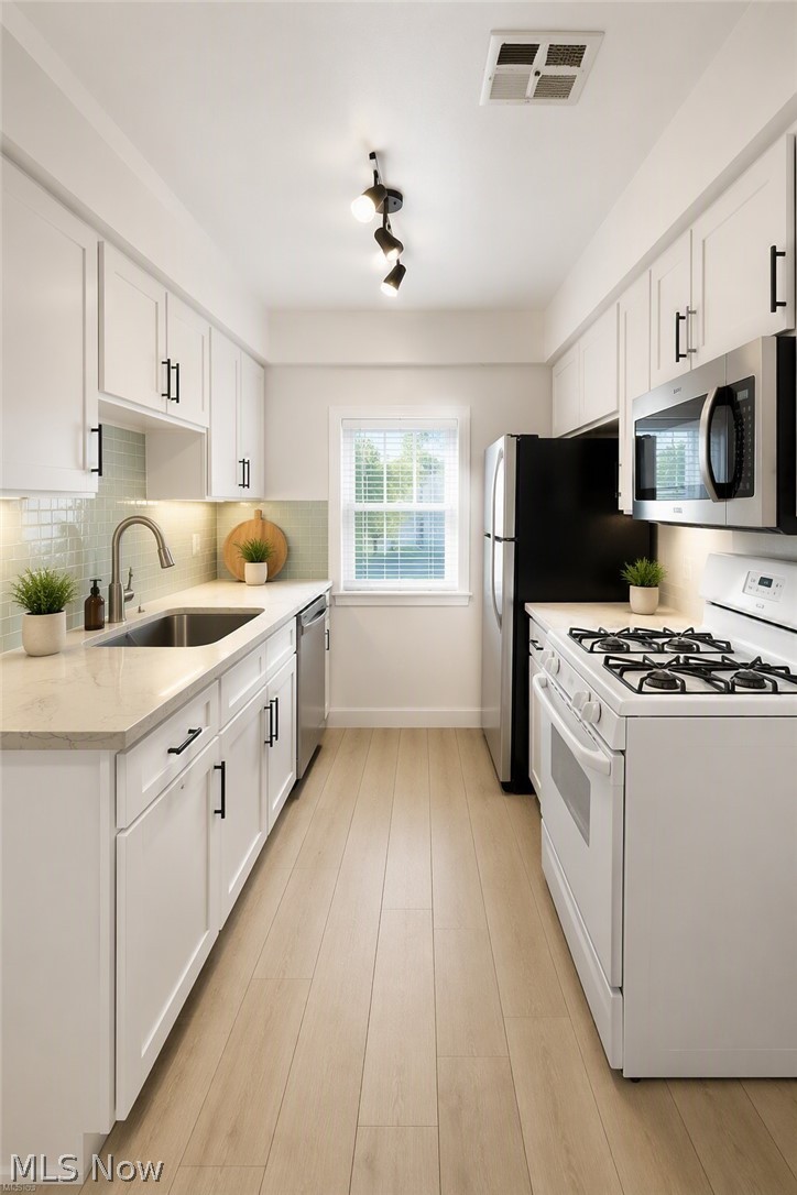 Carlyle Condo - Residential