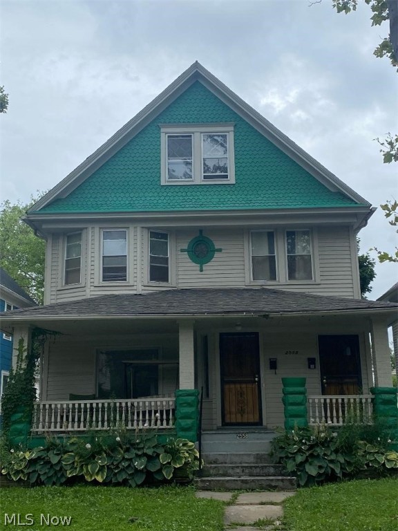 Great investment opportunity in Larchmont/Shaker Square Area.  Minutes to downtown Cleveland.  Walking distance to shopping and public transportation.  This home is tenant occupied and priced to sell.  Buyer to assume all POS violations.