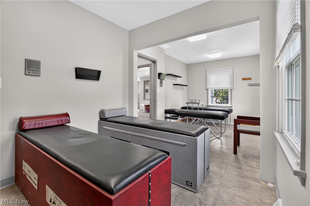 Elmknoll Heights - Commercial Sale