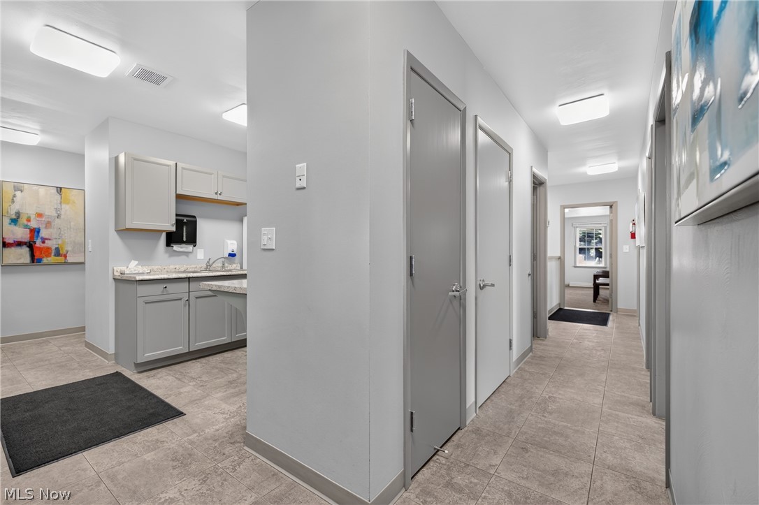 Elmknoll Heights - Commercial Sale