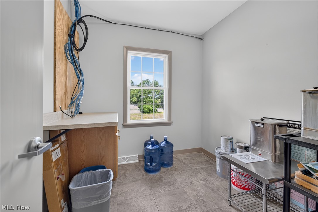 Elmknoll Heights - Commercial Sale