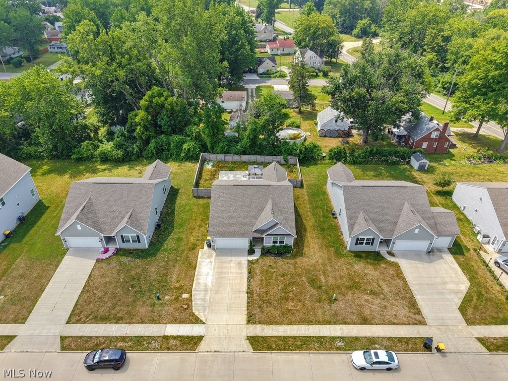 Lexington Village 2 - Residential