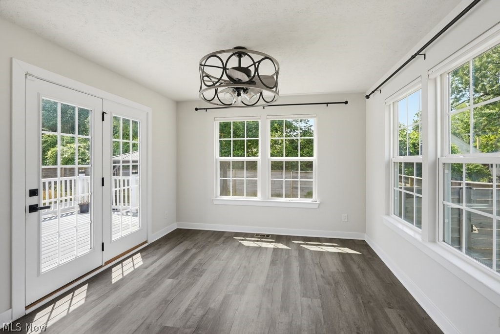 Lexington Village 2 - Residential