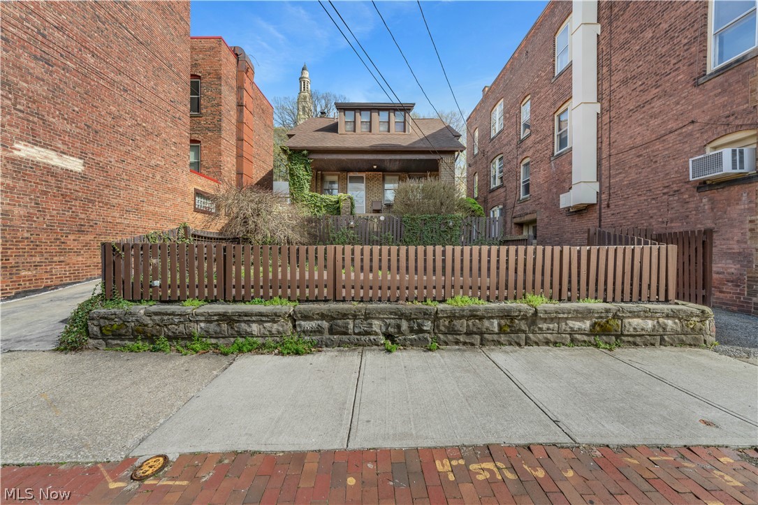 Euclid Heights - Commercial Sale