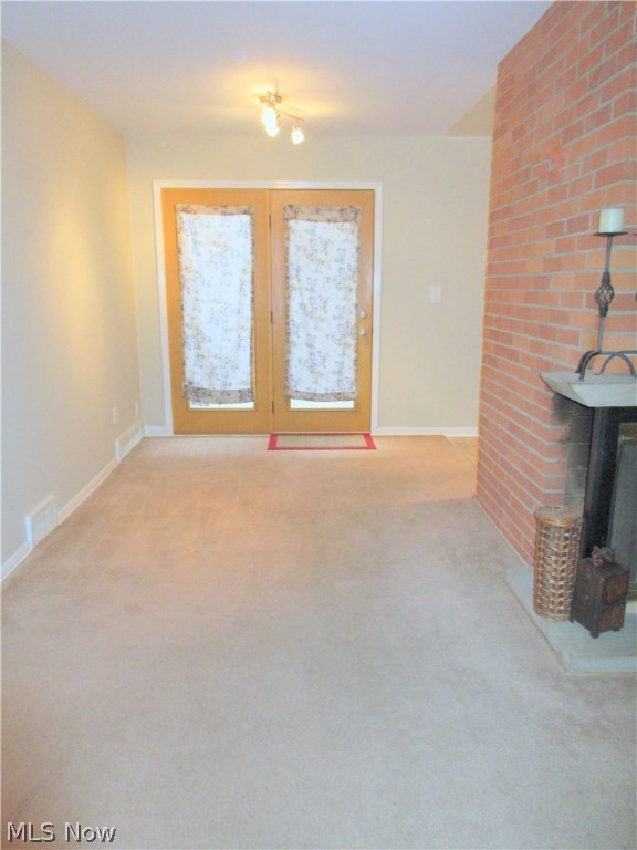 Munn Oval Condo - Residential