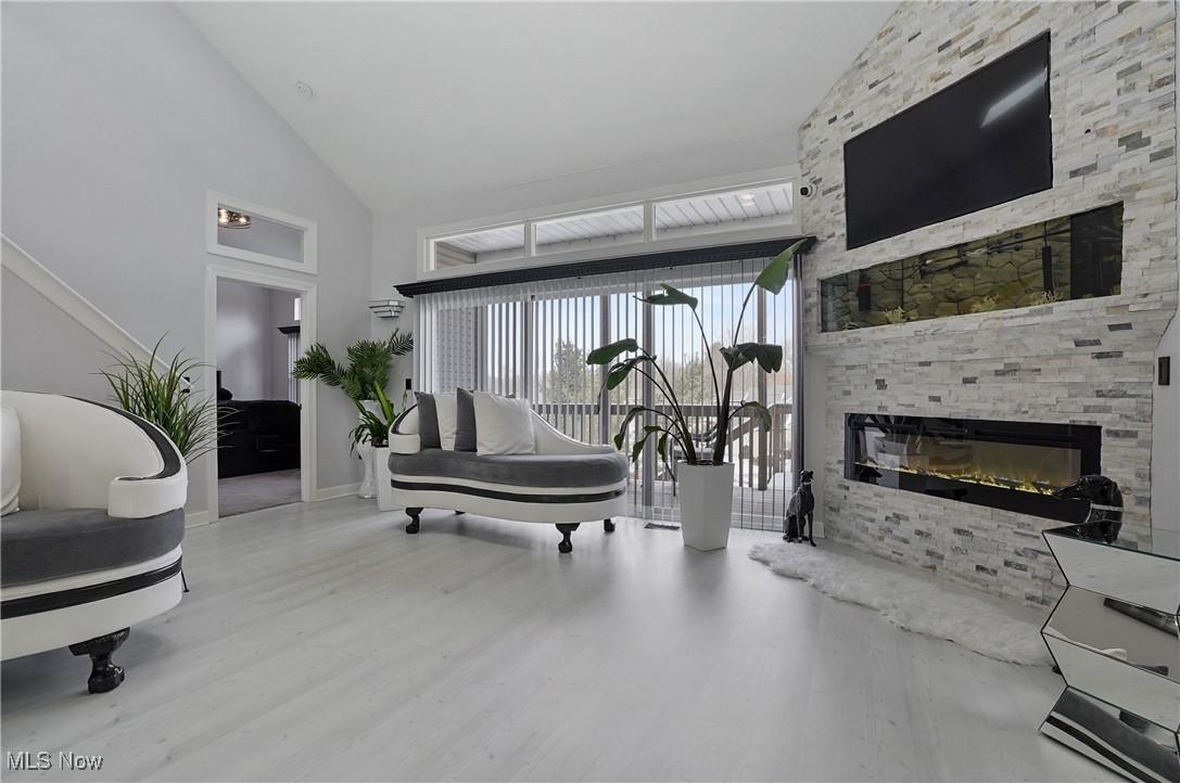 Villas/Waterford Xing Condo - Residential