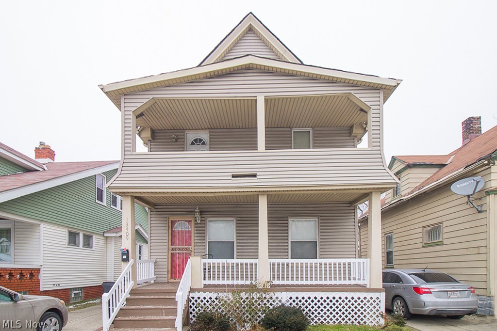 INVESTMENT OPPORTUNITY! Generate immediate income. Check out this fully occupied rental property. Looking to expand your portfolio? What about enter into real estate investing? The perfect way to do so is buying making this investment yours! Property management services available also. Give me a call for details and showings