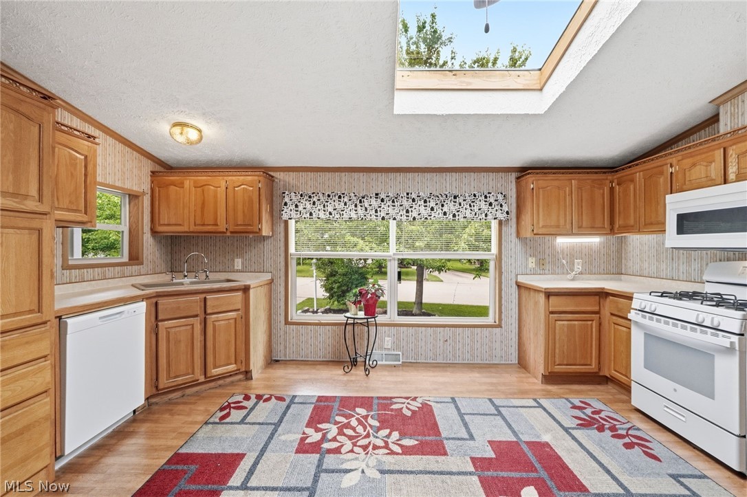 Twin Lakes Home Community - Residential