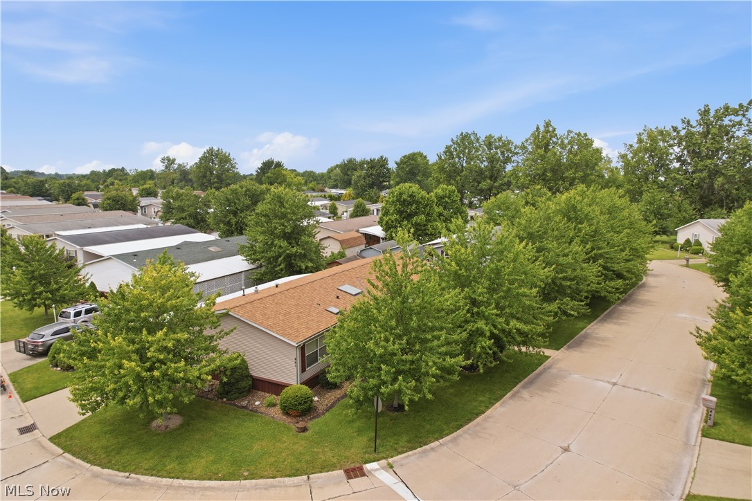 Twin Lakes Home Community - Residential