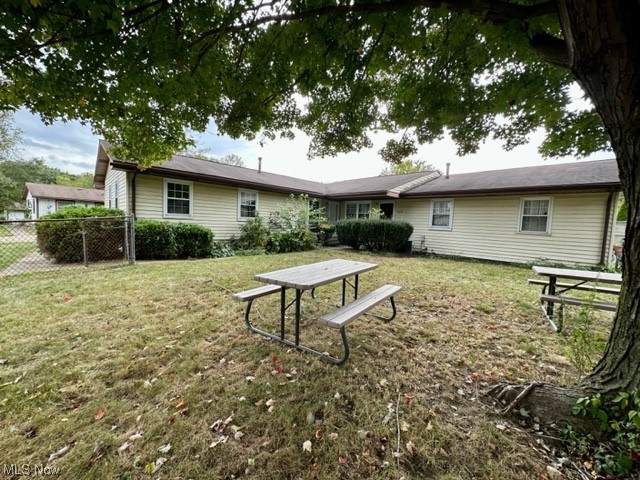 Beautifully remodeled ranch apartment near KSU! This apartment feels like a single family home with sunny windows on 3 sides! Enjoy convent ranch living with a spacious open living and dining room, plus a remodeled kitchen with new cabinets, counters and fridge. Offering 2 large bedrooms with great closet space and 2 FULL baths!  The basement has a finished room that could be a perfect office or play room plus tons of storage and washer and dryer hookups. Fresh paint and new carpet!  Dont miss it! Attached one car garage as well! All adult occupants must apply online for a $50 credit and background check.  Passing criteria: 
-Credit score: 600+ 
-No recent bankruptcy.
-No eviction history & no criminal history (involving sex, drugs or violence)
-Stable employment (must provide current pay stubs)
-Monthly gross income must be at least 2.5 X Monthly Rent
-First months rent, security deposit, renters insurance and transferred utilities required prior to move in.