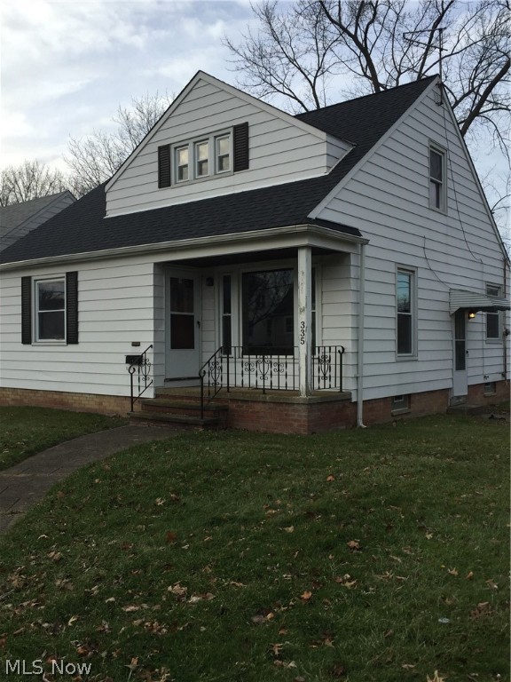 335 Marion Dr., Bedford - Gorgeous 3 bed 2 bath bungalow home with central air and all appliances provided!

$975 rent / $975 deposit
$20 application fee per adult
1-2 pets OK with additional deposit
NO CMHA / NO SMOKING

Really incredible 3 bedroom 2 bathroom bungalow home in the heart of Bedford - close to everything you need! Home has just been refreshed inside and out! The home has all the amenities you need - do not miss out! Hardwood flooring throughout! Walk in the front door to the large living room, dining room, and eat in kitchen that has stove, fridge and dishwasher provided! 2 bedrooms and full bathroom located on the 1st floor, 2nd floor is the dormer/large master bedroom.  Basement has a painted concrete rec room area (just needs a throw rug to make this space complete) , the laundry room with washer/dryer provided and 2nd full bathroom!  Large 2.5 car detached garage and central air! 

Tenant pays all utilities including water/sewer/trash, gas and electric and i