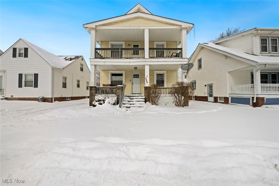 Fully occupied four-bedroom, two-bath duplex producing $2,032 in monthly rental income. Both units offer comfortable layouts with separate living spaces, making this a solid investment. Reliable cash flow in place with immediate income from day one. Ideal for investors looking to expand their portfolio with a low-maintenance, income-producing property.