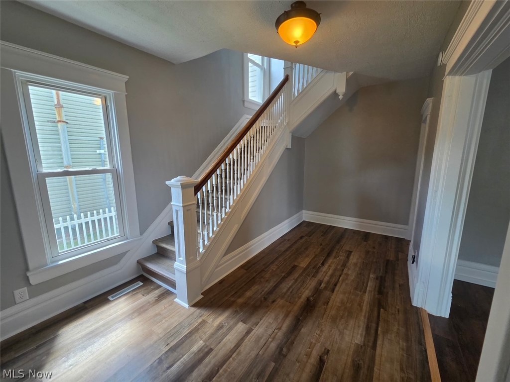 Wades Adn - Residential