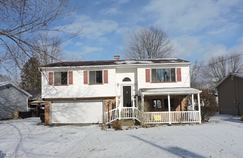 Boardman Township/ Youngstown School Bi level designed home. Front covered patio along with rear open patio. Traditional bi level design with lower level family room plus half bath and utility/ laundry room with access to attached garage. Upper level open living dining area and three bedroom plus full bath. “ Seller will not complete any repairs to the subject property, either lender or buyer requested. The property is sold in AS IS condition”