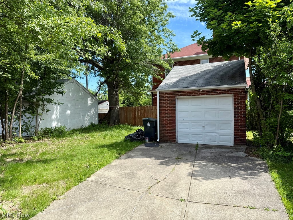 H B Howells Taylor Road - Residential