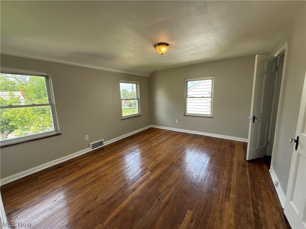 H B Howells Taylor Road - Residential