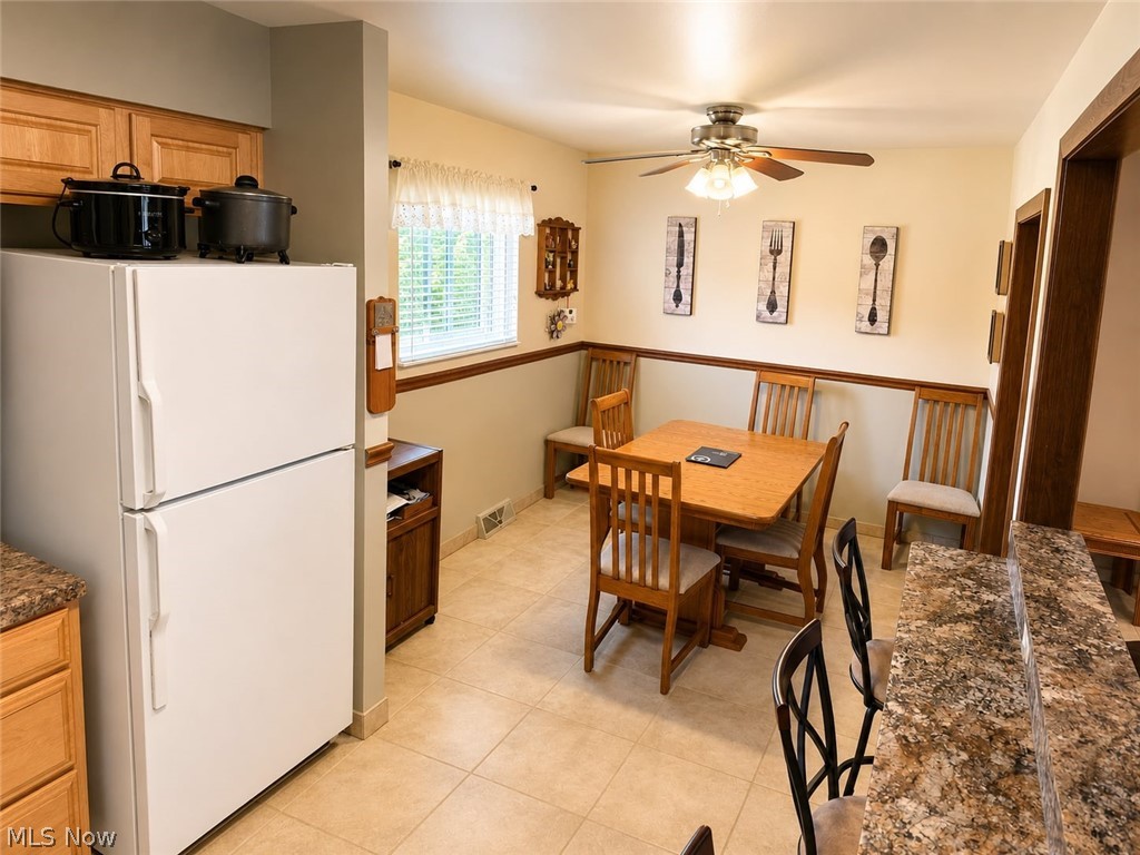 Royal-Akins 01 - Residential