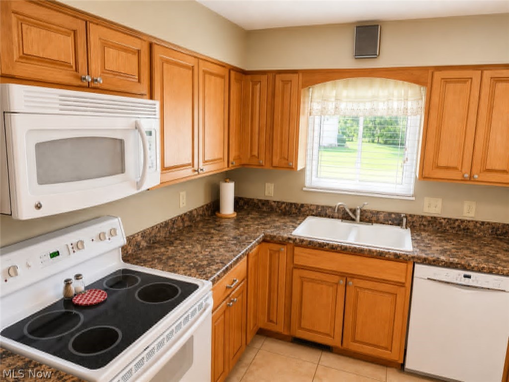 Royal-Akins 01 - Residential