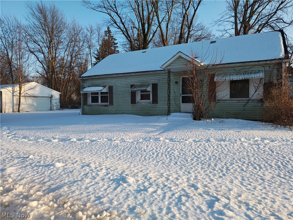 Great investment opportunity with tons of potential! This 2-bedroom, 1-bath home is ready for your vision and updates. Property includes a detached garage and sits on three parcels, offering added flexibility and value. Two of the parcels are commercially zoned, creating unique possibilities for business use, expansion, or future development.

Whether you're an investor, entrepreneur, or buyer looking for a project, this property is full of opportunity.