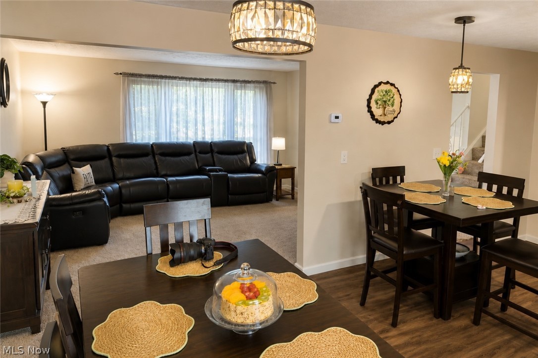 Hunt Club Mdws 01 - Residential