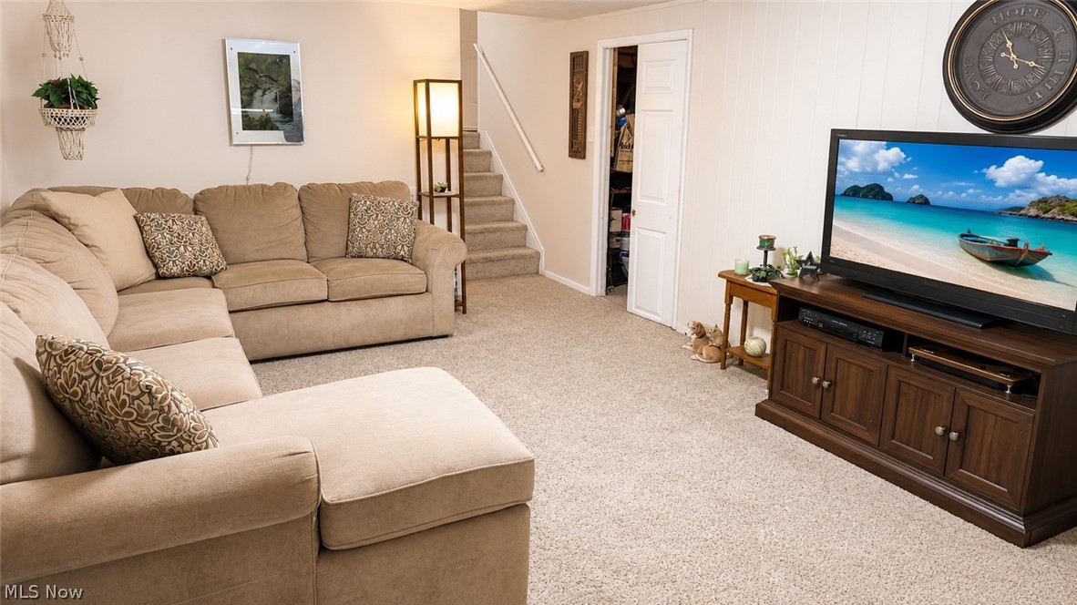 Hunt Club Mdws 01 - Residential