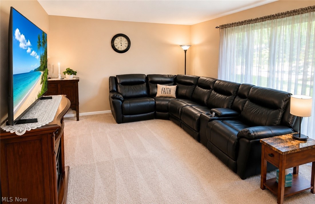 Hunt Club Mdws 01 - Residential