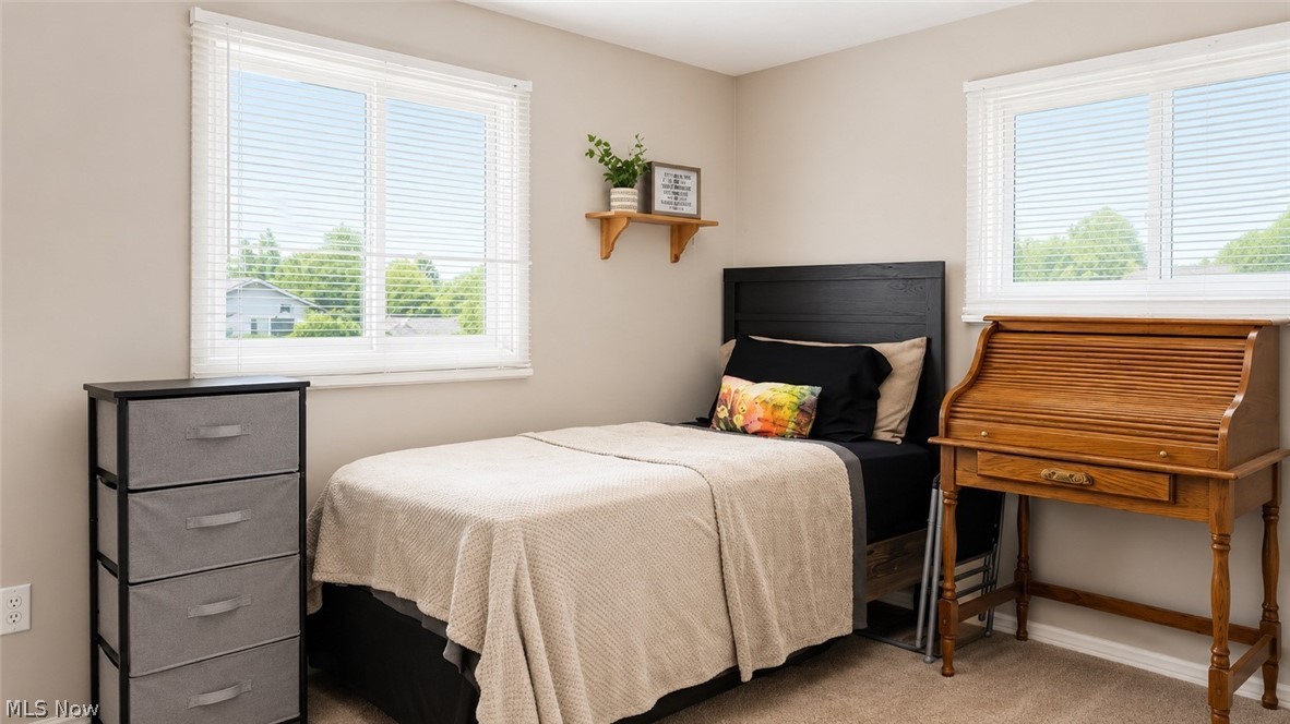 Hunt Club Mdws 01 - Residential