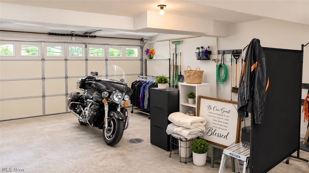 Hunt Club Mdws 01 - Residential