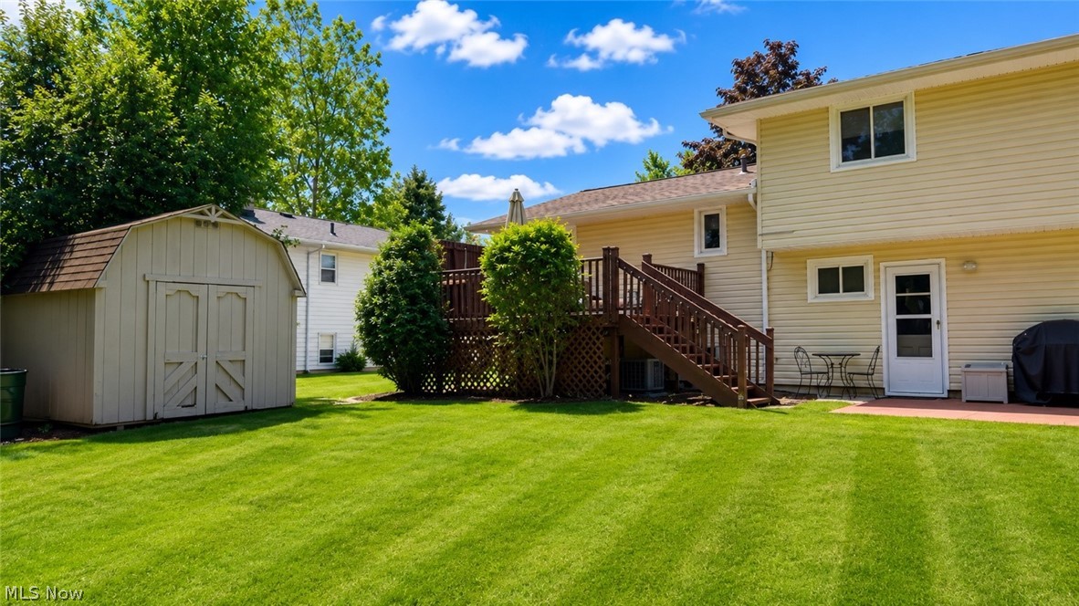 Hunt Club Mdws 01 - Residential