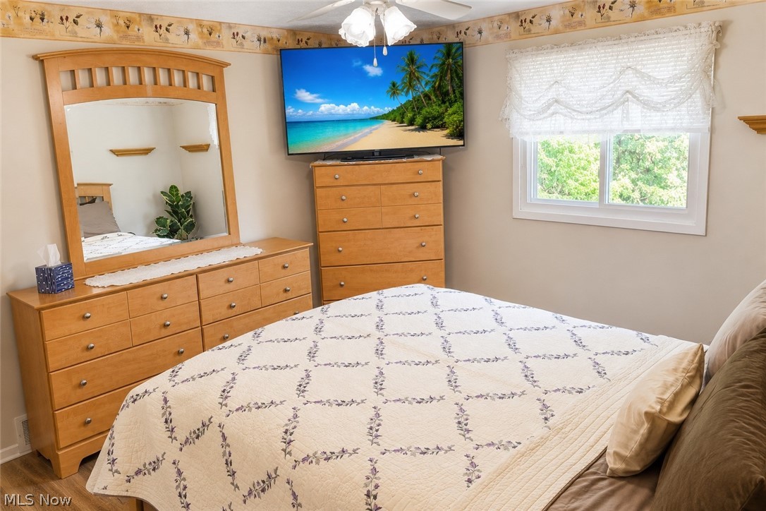 Hunt Club Mdws 01 - Residential