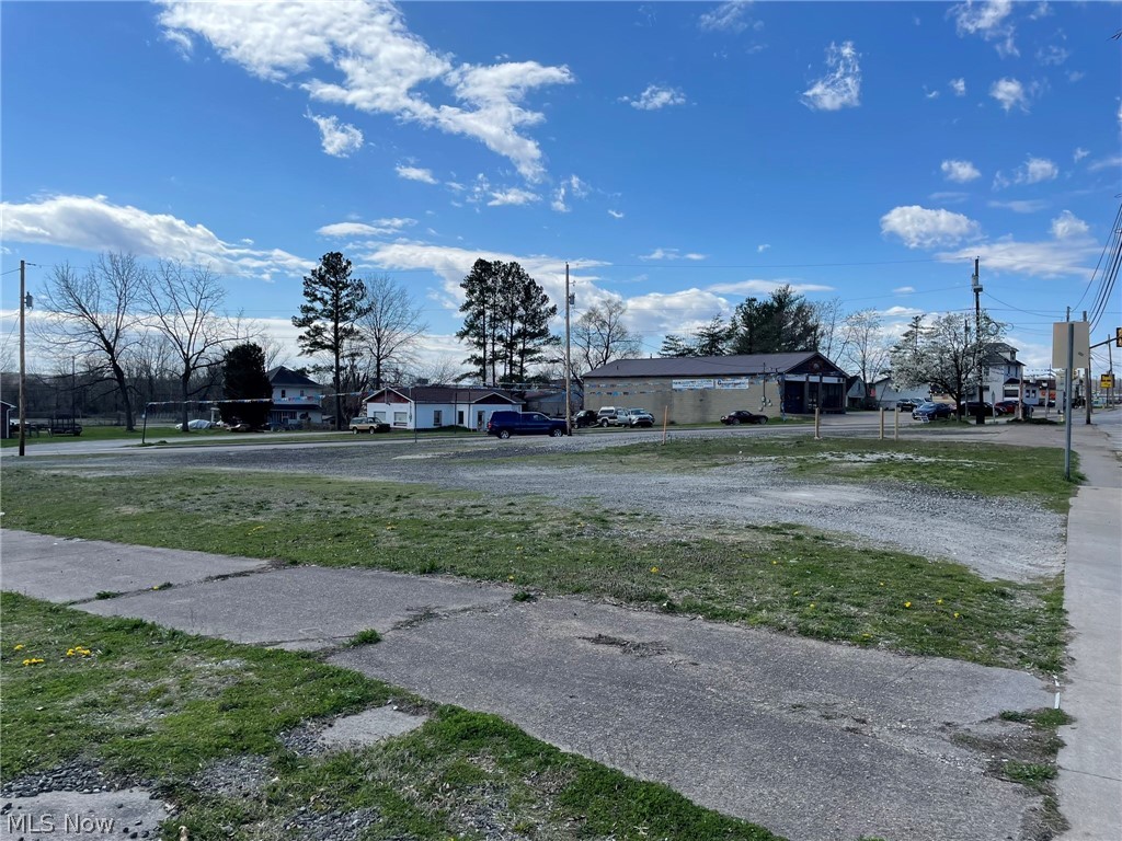 Toll Gate Adn - Commercial Sale