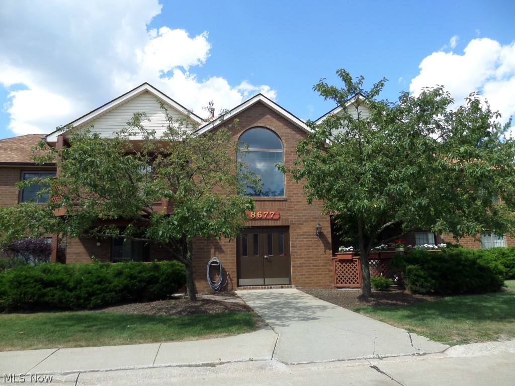 Courts Country Lakes Condo - Residential