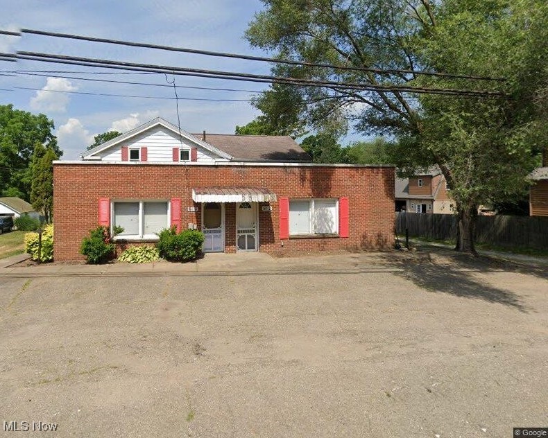 *MONEY MAKER POTENTIAL* Duplex has 4 Kitchens & 4 Bathrooms *NO SELLER FINANCING--Cash Sale Preferred* Beautifully located on a .64 Acre Lot that backs into the Local Lockhart Ballfield *Use your Talent and Elbow grease to make this Multi-Family w/a Walk-Out Basement Shine again!*NO SELLER FINANCING *Sold "AS IS" *One Unit Has temporary Occupant w/Big Dog--Do Not walk Lot w/out Appointment* There are Two "One Bedroom Units @ the Road Front, Each w/a Full Bath and Kitchen-Living Room Combo". There is a "Two Bedroom w/ Living Room, Kitchen, Full Bath" @ driveway side-Ground Level". There is a "Three Bedroom w/a Full Bath, Living room & Kitchen @ the Rear of building. *Buyer to check Zoning Potential--Items & Debris located on property Upon Close Will Remain**NO SELLER FINANCING* Must Email List agent Proof of Cash Funds BEFORE showing confirmation *Sold "AS IS"